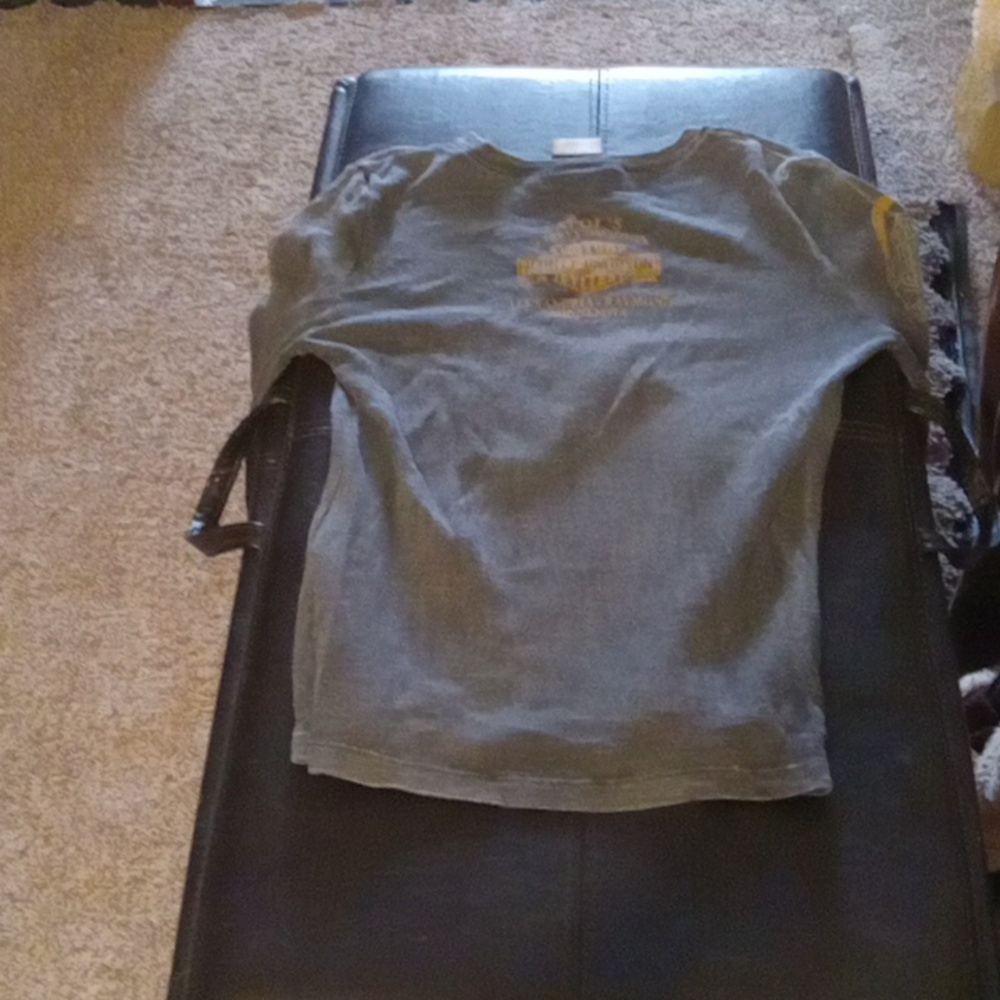 Shirt - Picture 6 of 8